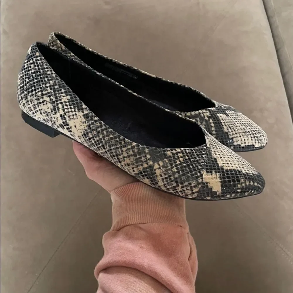 VIONIC WOMEN'S CABALLO BALLET FLAT 6.5